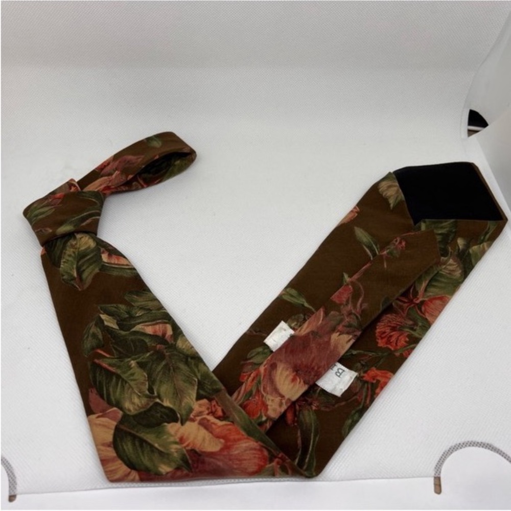 EUC Vintage Bill Blass Floral Tie - Picture 4 of 8